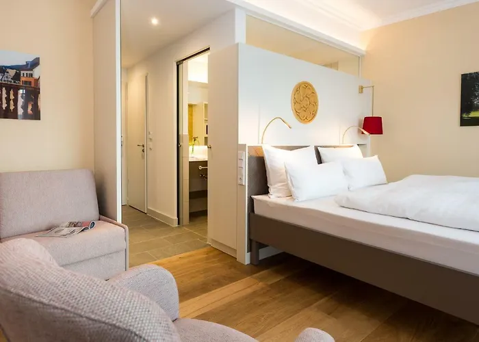 Emich's Otel 4*